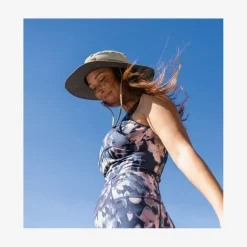 Bora Bora hat