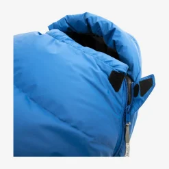 Rago Winter sovepose (lang)
