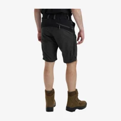Strike shorts